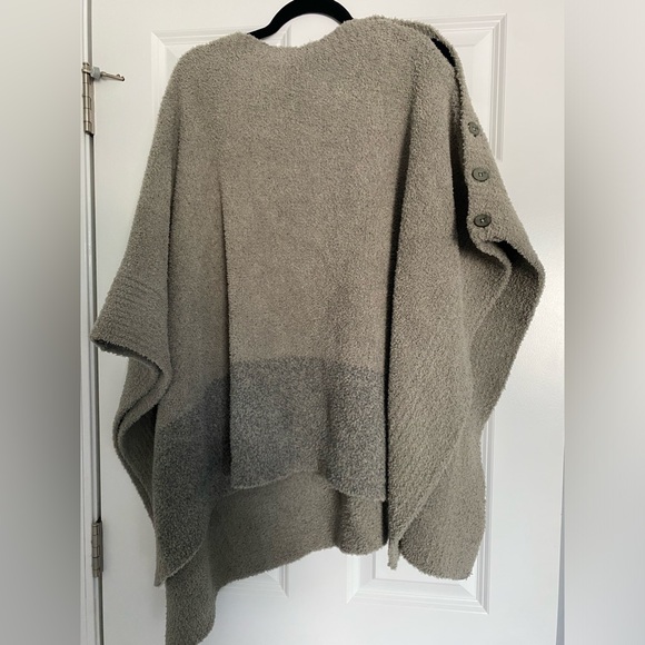 Barefoot Dreams Sweaters - Barefoot Dreams CozyChic Coastline Pancho
